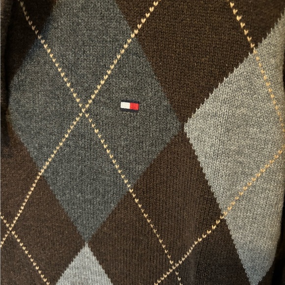 Tommy Hilfiger Plaid Sweater |Size Small| Dark Brown Light & Dark Gray w/zipper - Picture 7 of 11